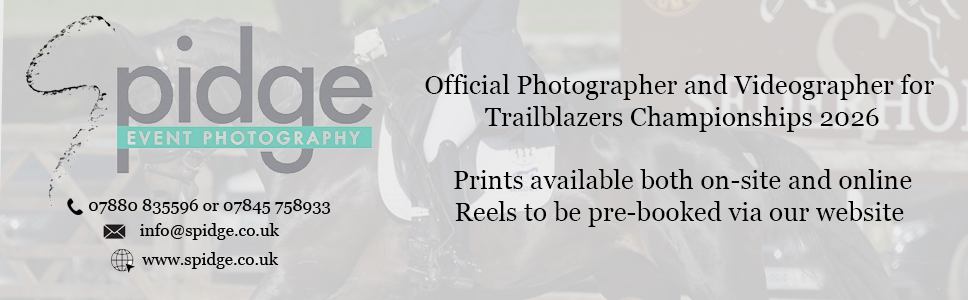 spidge equestrian photography banner advert
